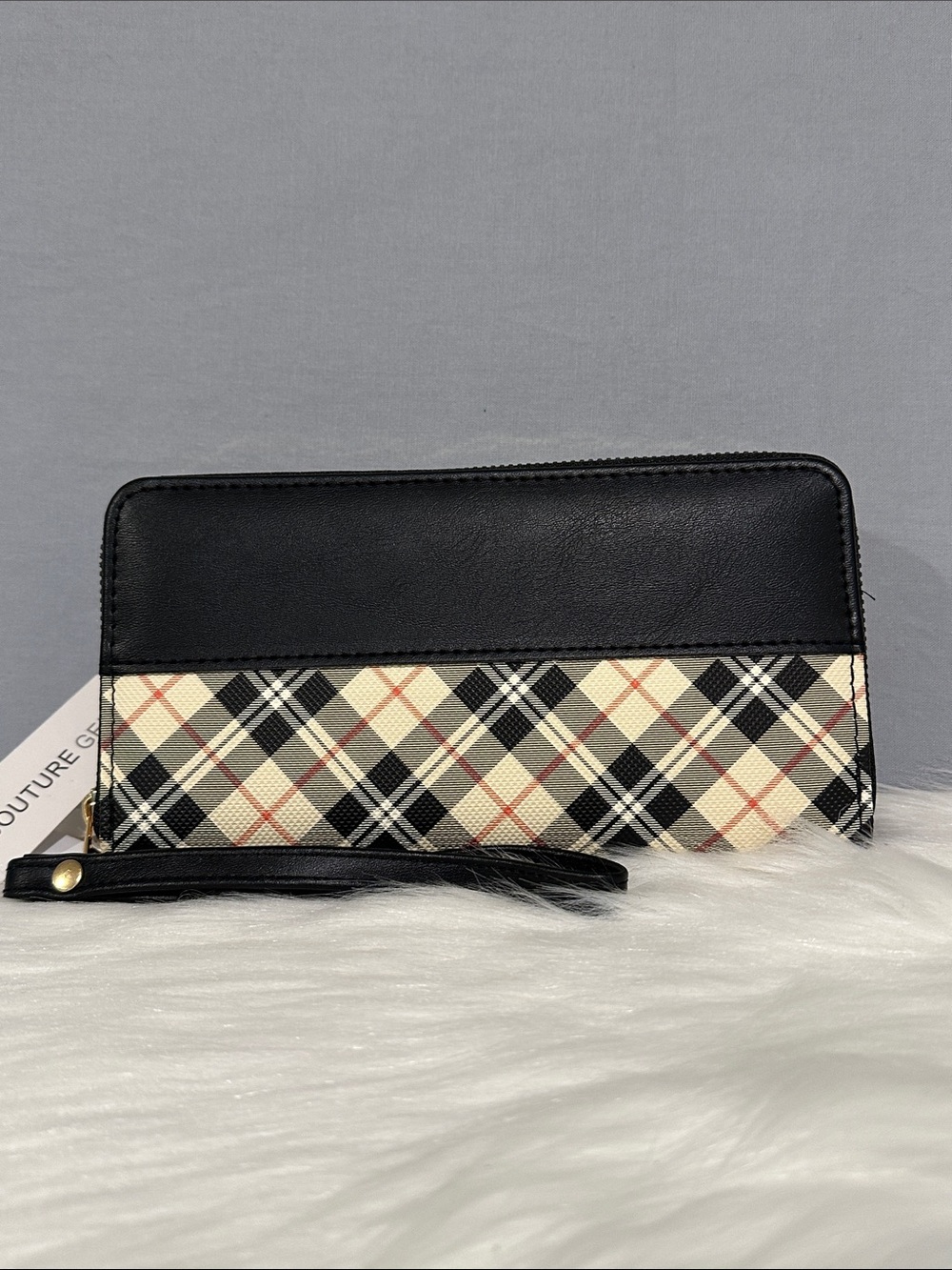 Couture Gems Black and Beige Check Zip-Around Wristlet Wallet NWT’S